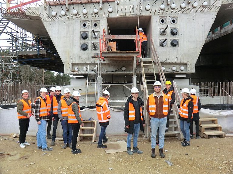 Rückansicht des Spannbeton-Hohlkastens