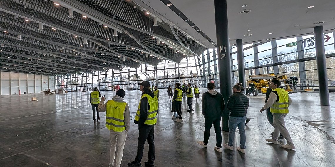 Workshop, Rundgang durch die Hallen