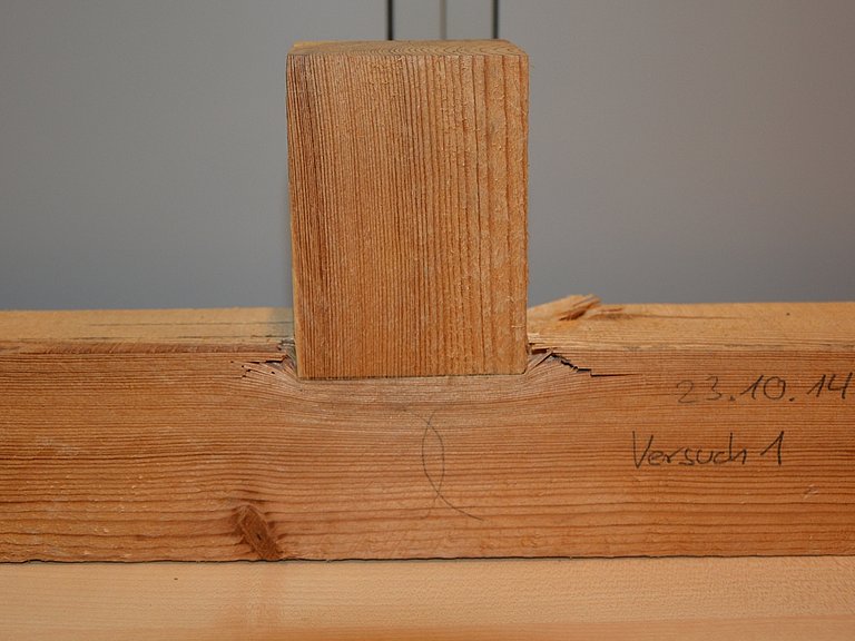 Test pieces used to investigate beam pressure in timber construction