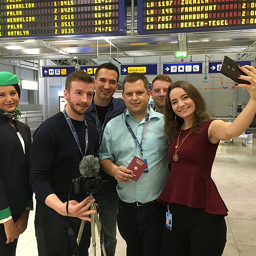 Unsere TH-Studierenden haben für den Flughafen Nürnberg Multimedia-Storys gedreht und diese während des Nürnberg Digital Festivals vorgestellt.